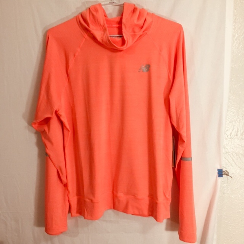 Last one!new New Balance UPF 40+ running top - Picture 2 of 8